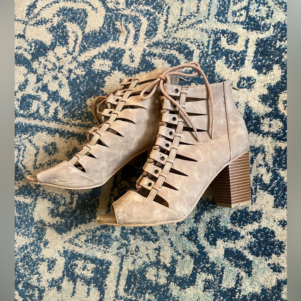 Rampage lace-up booties. Size 8. Great condition.